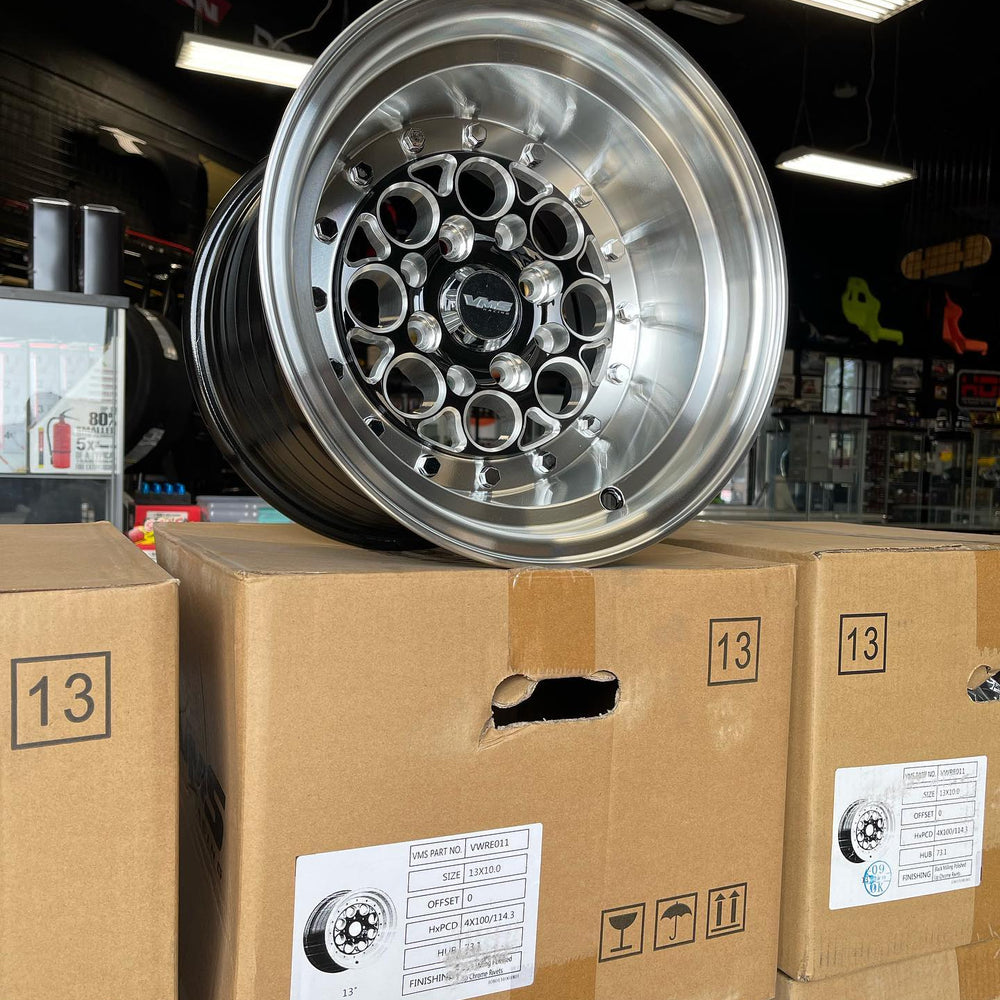 
                      
                        VMS Racing Revolver Polished Lip Rivets Drag Wheel 13x10 0ET 4x100 4X1114.3 VWRE011
                      
                    